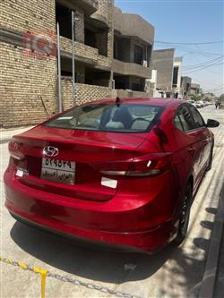 هیوندای ئەلەنترا